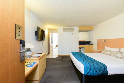 Airolodge International - Redcliffe Tourism 3