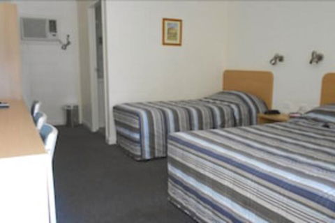 All Seasons Motor Lodge - Redcliffe Tourism 4