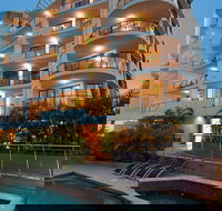 Meridian Alex Beach Apartments - Redcliffe Tourism
