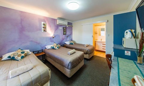 Kingaroy Country Motel - Redcliffe Tourism 3