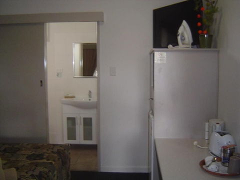 Kingaroy Country Motel - Redcliffe Tourism 4