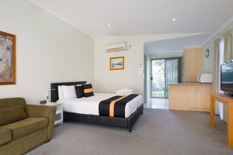 Euroa Motor Inn - Redcliffe Tourism 5