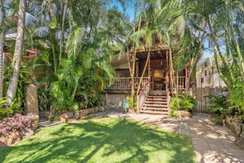 A PERFECT STAY - Longhouse - Redcliffe Tourism 0