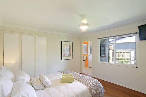 A PERFECT STAY - Su Casa - Redcliffe Tourism 4