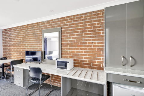 Bushmans Motor Inn - Redcliffe Tourism 6