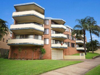 Tindarra - Redcliffe Tourism 0