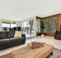 Pandanus Waterhouse - Redcliffe Tourism