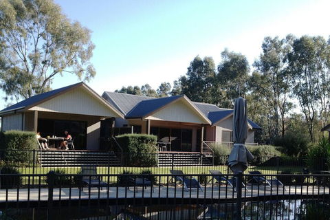 Riverspa Apartments - Redcliffe Tourism 2