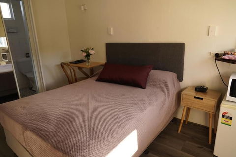 Country Motor Inn Singleton - Redcliffe Tourism 4