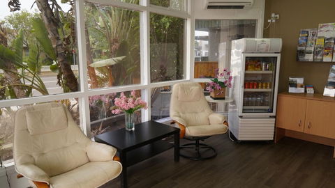 Country Motor Inn Singleton - Redcliffe Tourism 3