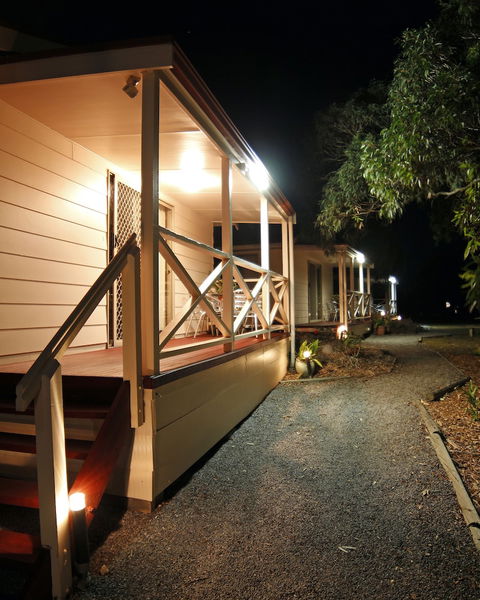 Cape Jervis Holiday Units - Redcliffe Tourism 4