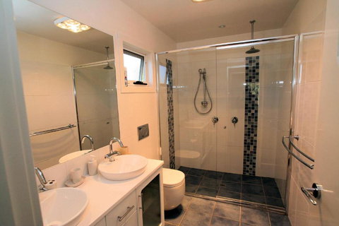 Bridport Holiday Rental - Redcliffe Tourism 4