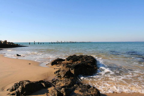 Bridport Holiday Rental - Redcliffe Tourism 1