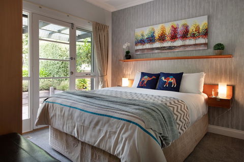 Arabella Heights - Redcliffe Tourism 1