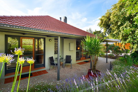 Arabella Heights - Redcliffe Tourism 0