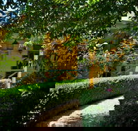 Lake Cottage - Redcliffe Tourism