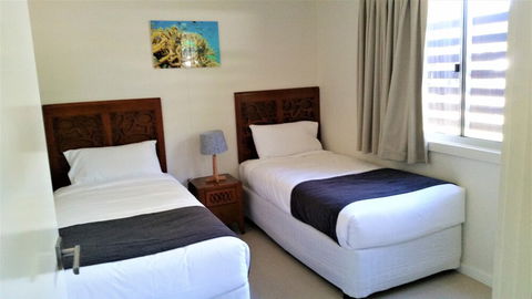 Agnes Water Beach Holidays - Redcliffe Tourism 2