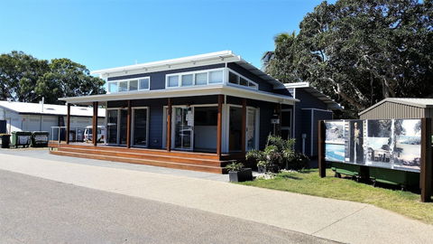 Agnes Water Beach Holidays - Redcliffe Tourism 1