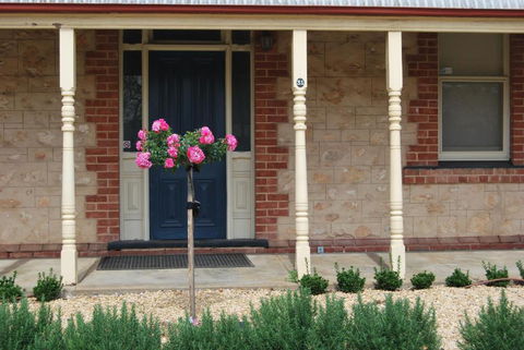 Jacaranda Cottage - Redcliffe Tourism 5