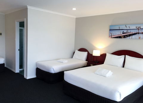 Hilton Motel - Redcliffe Tourism 5