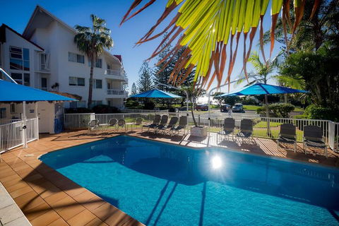 Le Beach Apartments - Redcliffe Tourism 4