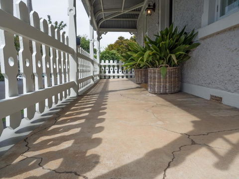 Cottage 79 - Redcliffe Tourism 2