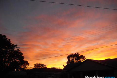 A Miners Rest - Redcliffe Tourism 4