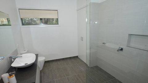Country Lane Cottage - Redcliffe Tourism 2