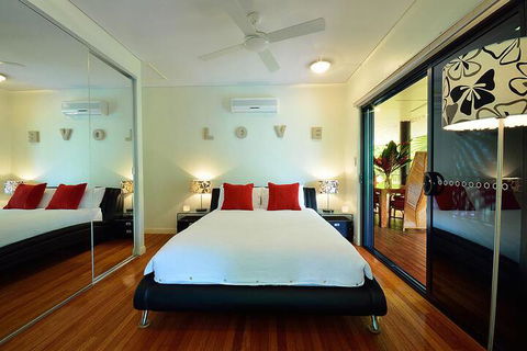 Misty Mountains Rainforest Retreat - Redcliffe Tourism 0