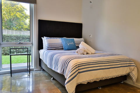 Tides Apartments - Redcliffe Tourism 2