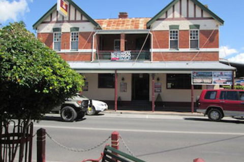 Maclean Hotel - Redcliffe Tourism 0