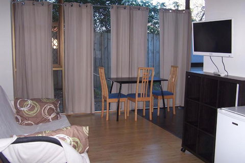 Westside Serviced Apartments - Redcliffe Tourism 0