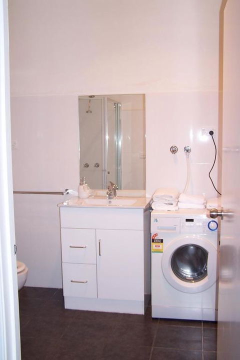 Westside Serviced Apartments - Redcliffe Tourism 2