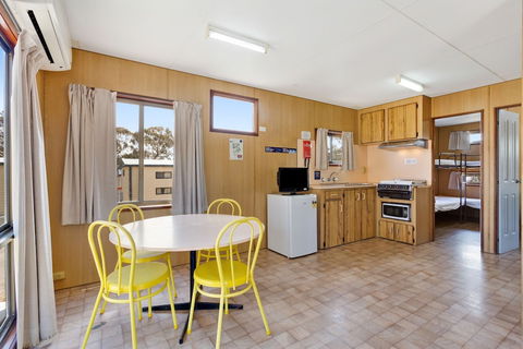 Goulburn South Caravan Park - Redcliffe Tourism 3