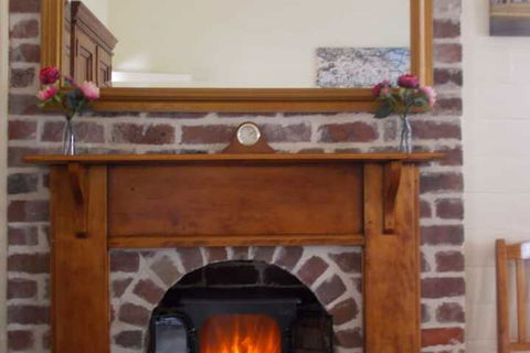 Riversleigh Guesthouse - Redcliffe Tourism 5