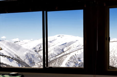 Arlberg Hotham - Redcliffe Tourism 1