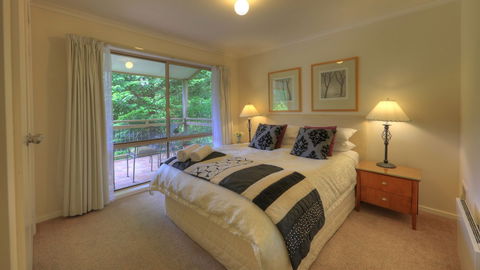 Chestnut Tree Holiday Apartments - Redcliffe Tourism 6
