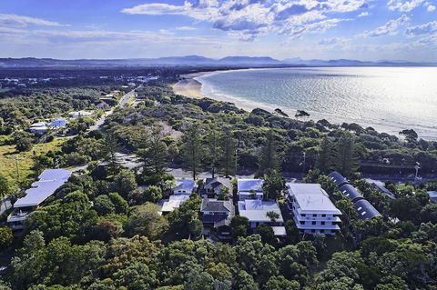 Cape Apartments - Redcliffe Tourism 0