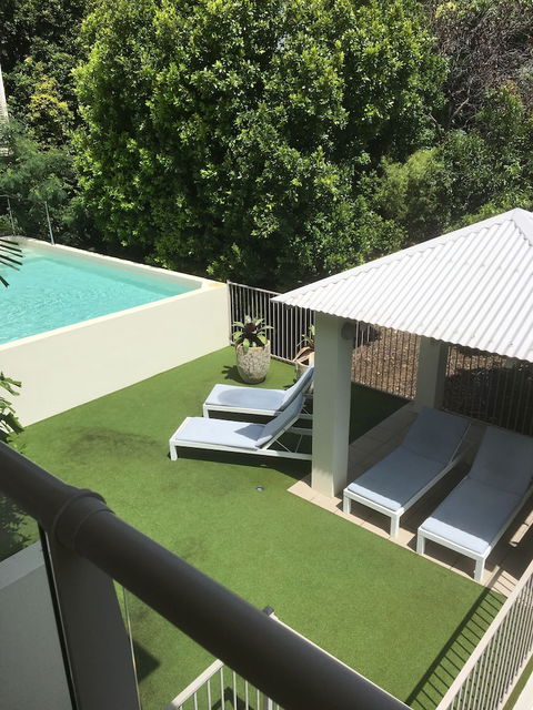 Airlie Central Apartments - Redcliffe Tourism 1