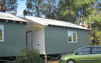 Chalets On Stoneville - Redcliffe Tourism 0