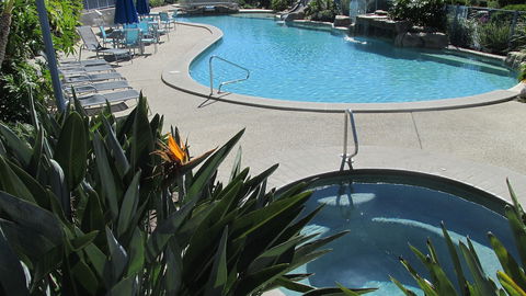 Endless Summer Resort - Redcliffe Tourism 3