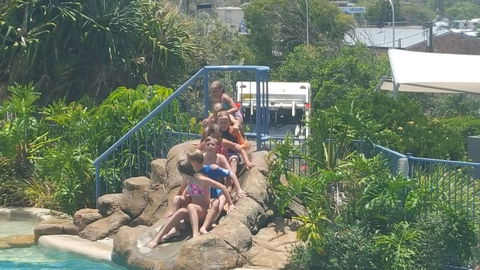 Endless Summer Resort - Redcliffe Tourism 6