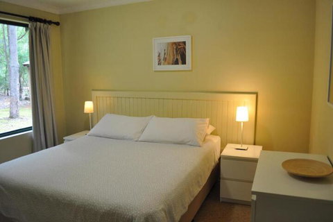 Karri Valley Chalets - Redcliffe Tourism 5