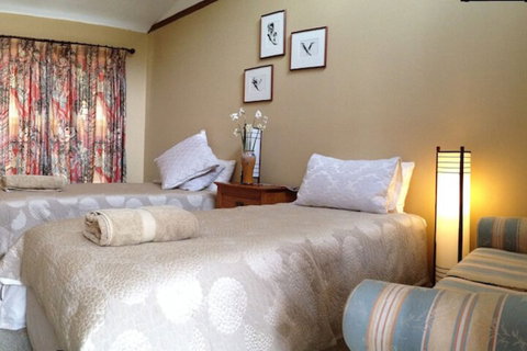 Forest Walks Lodge - Redcliffe Tourism 4