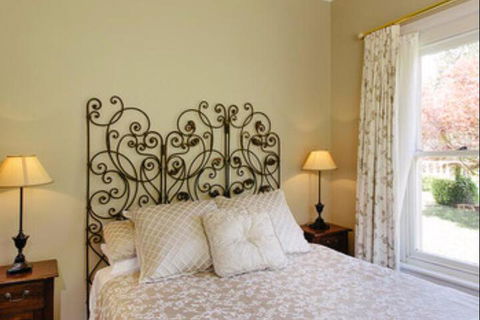 Edgelinks Country House - Redcliffe Tourism 3