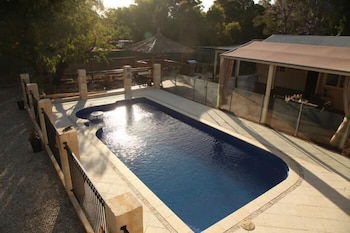 Rothwood B & B - Redcliffe Tourism 3