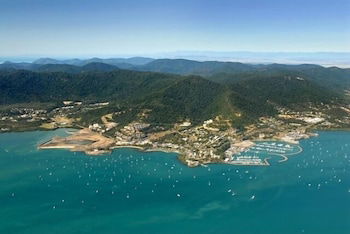 Coral Sea Vista Apartments - Redcliffe Tourism 3