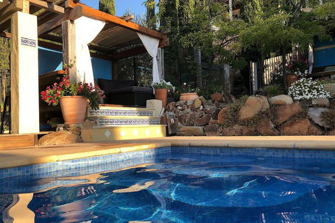 Villa Mallorca - Redcliffe Tourism 7