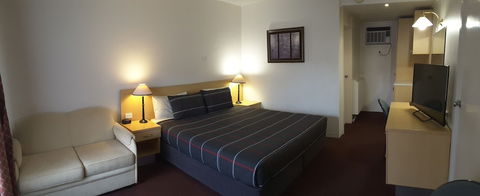 Cooma Motor Lodge Motel - Redcliffe Tourism 3
