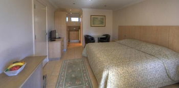 Cooma Motor Lodge Motel - Redcliffe Tourism 1